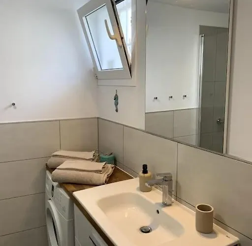 Ferienhaus Front House 'casa Neen' *