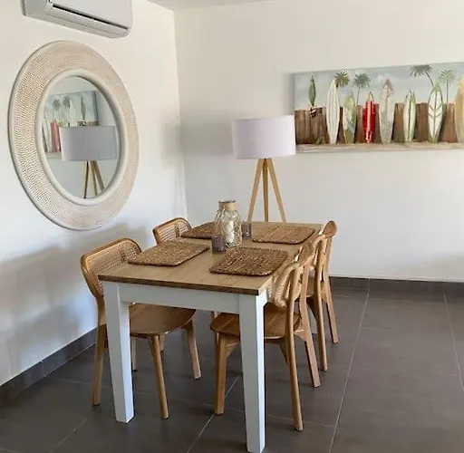 Front House 'casa Neen'