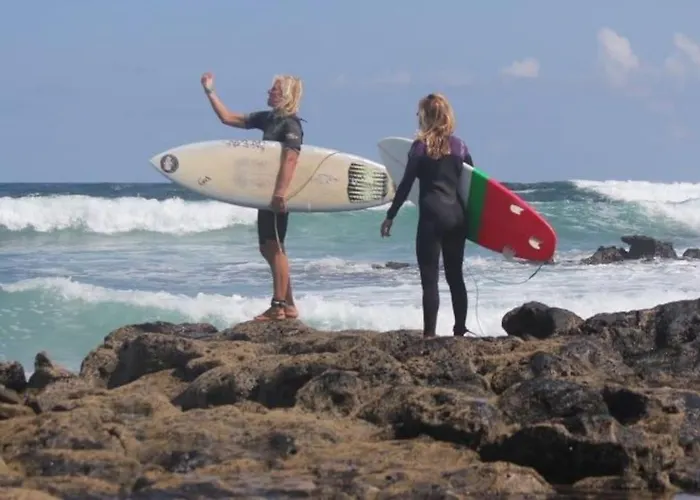 Front House 'casa Neen'