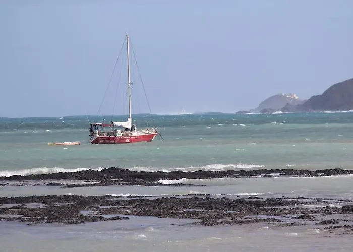 Front House 'casa Neen'