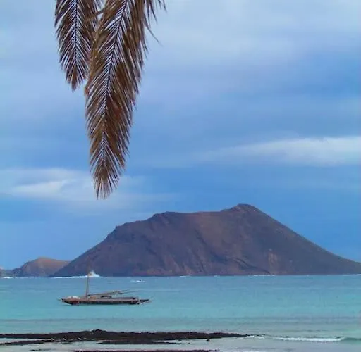 Front House 'casa Neen' Ferienhaus