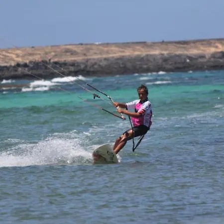 Front House 'casa Neen' Prázdninový dům Corralejo
