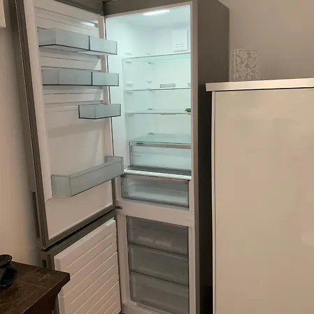 Front House 'casa Neen' Prázdninový dům *