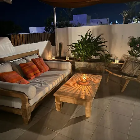 Сasa de vacaciones Front House 'casa Neen'