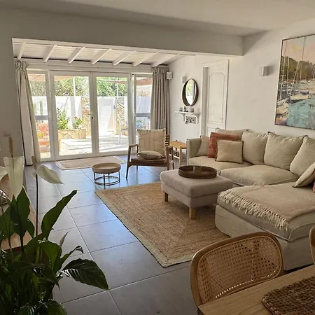 Front House 'casa Neen' * Corralejo